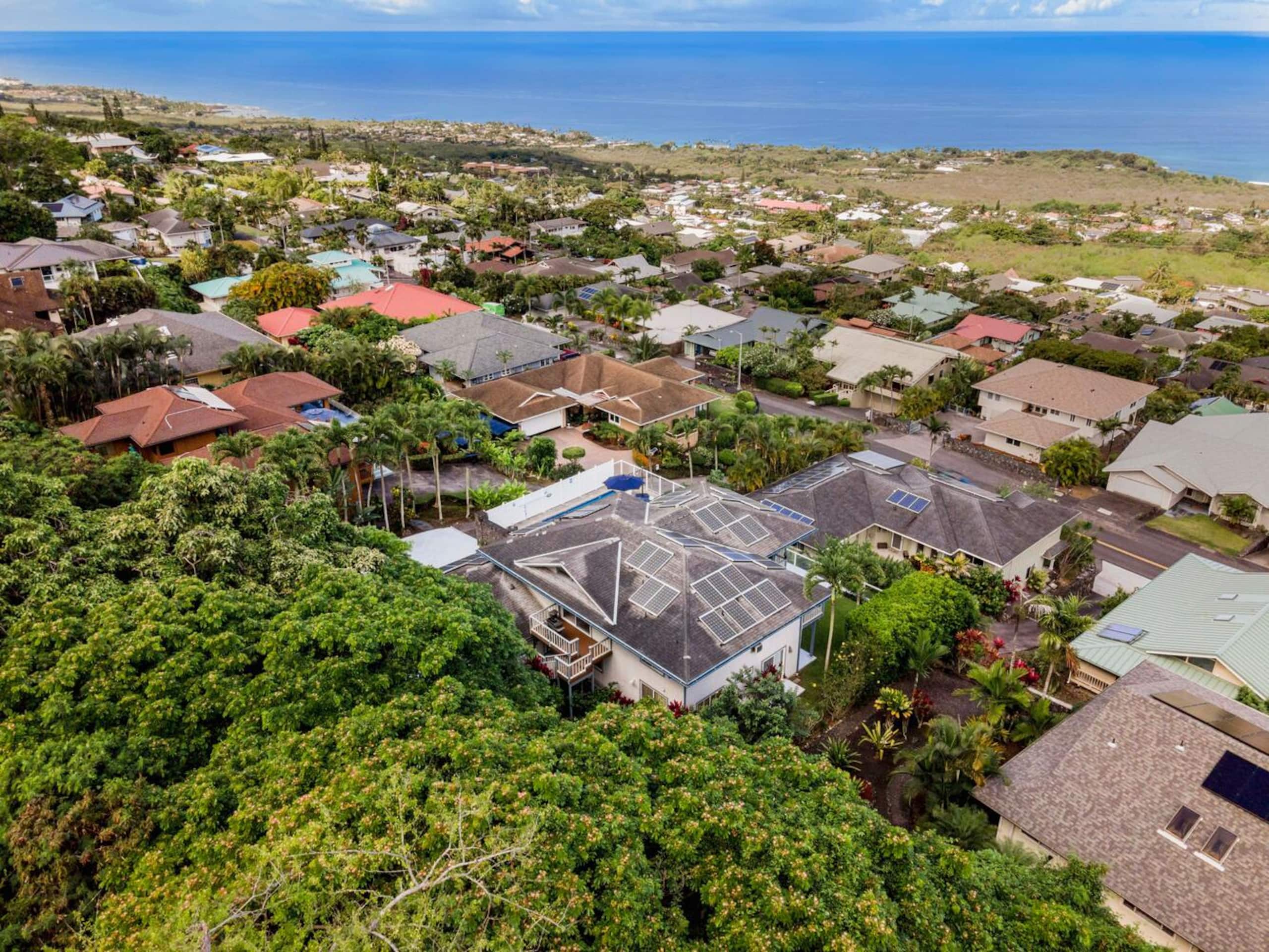 Home in Kailua-Kona · ★4.88 · 3 bedrooms · 6 beds · 3.5 baths - Image 59