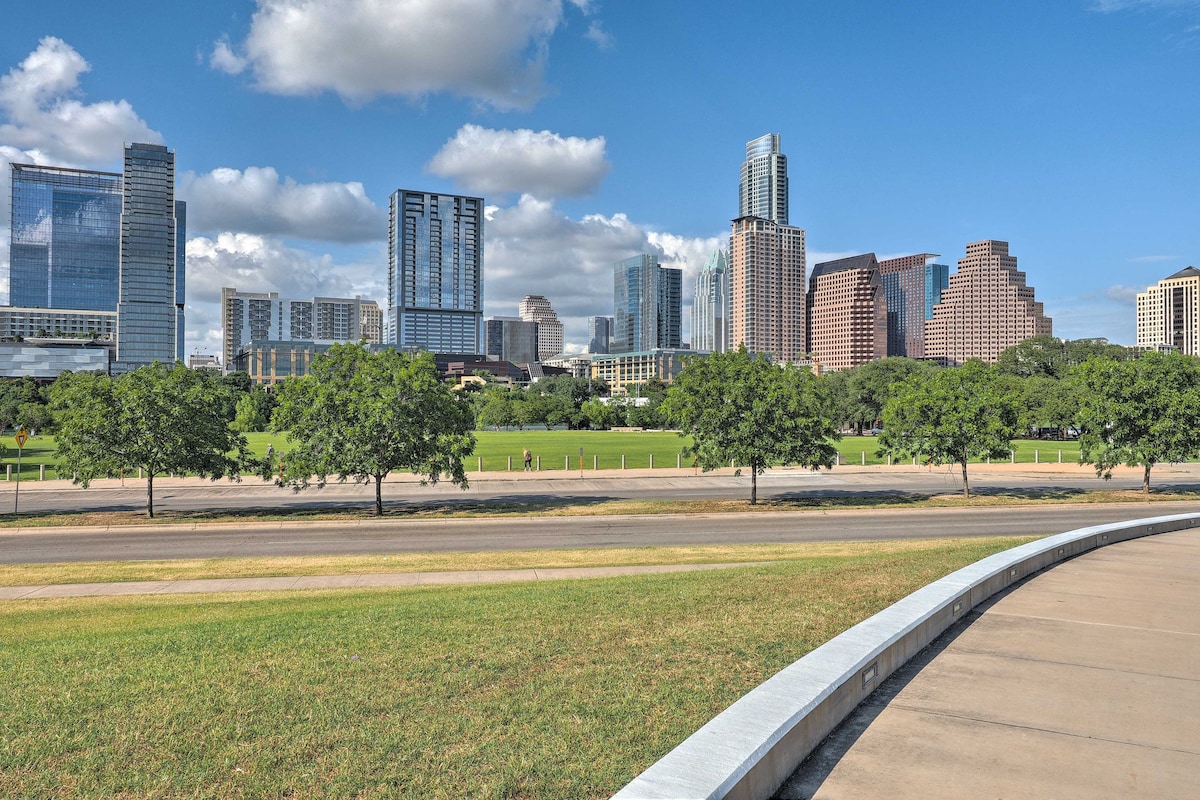 Pool & Hot Tub: Ideally Located 'Austin Oasis'