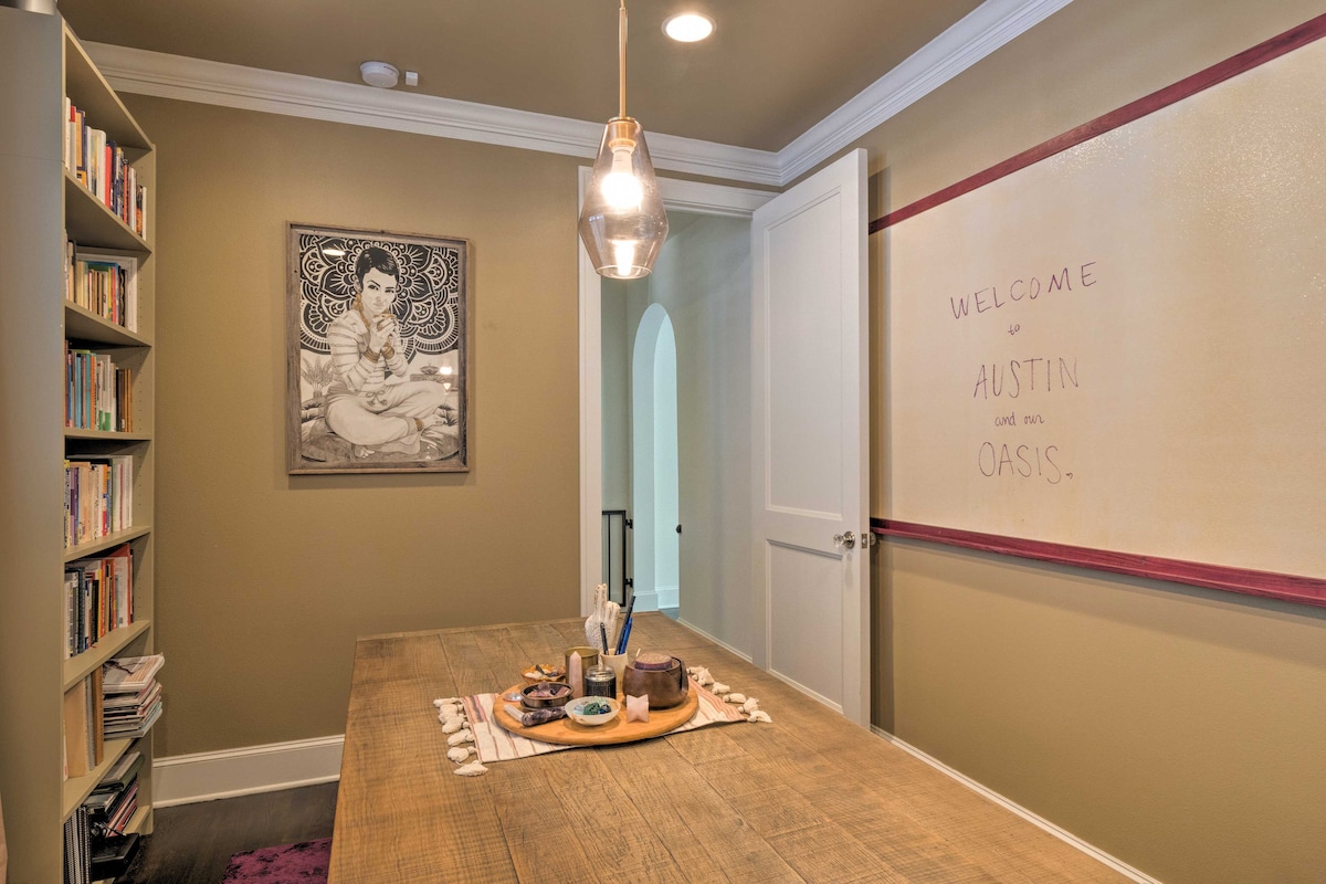 Pool & Hot Tub: Ideally Located 'Austin Oasis'
