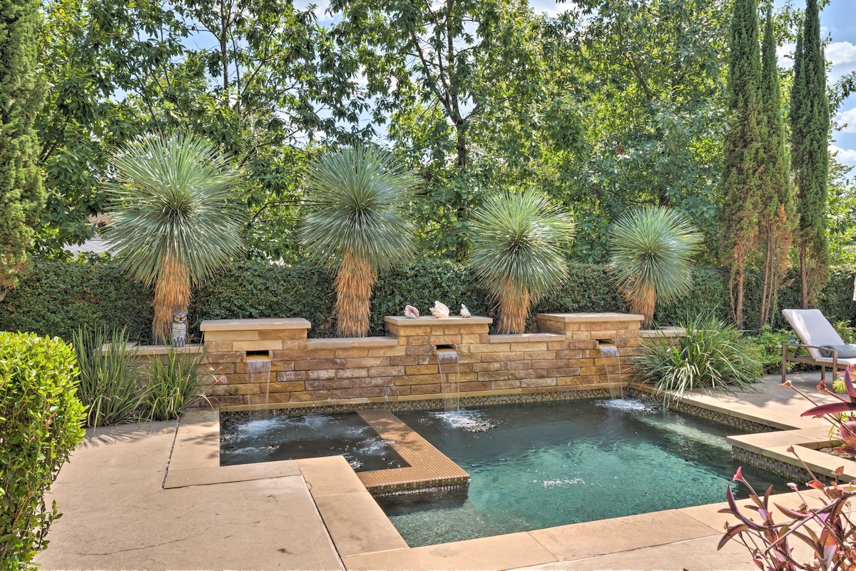 Pool & Hot Tub: Ideally Located 'Austin Oasis'