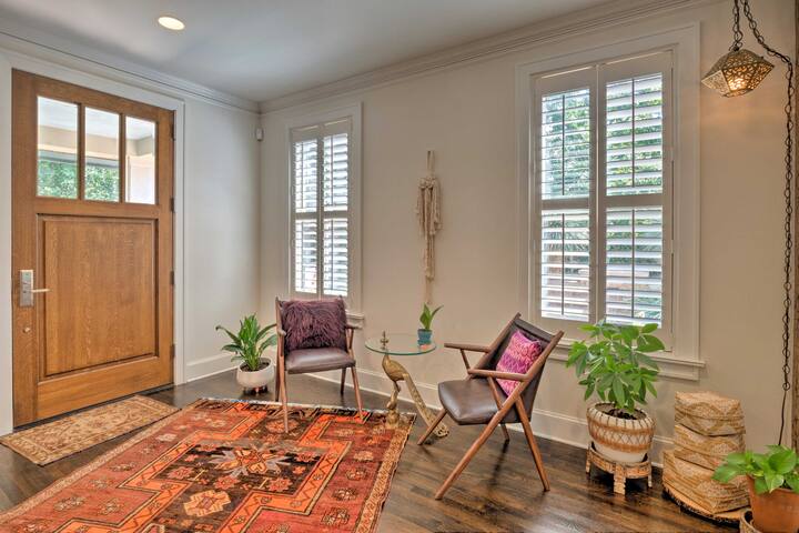 Pool & Hot Tub: Ideally Located ‘Austin Oasis’ gallery image 4