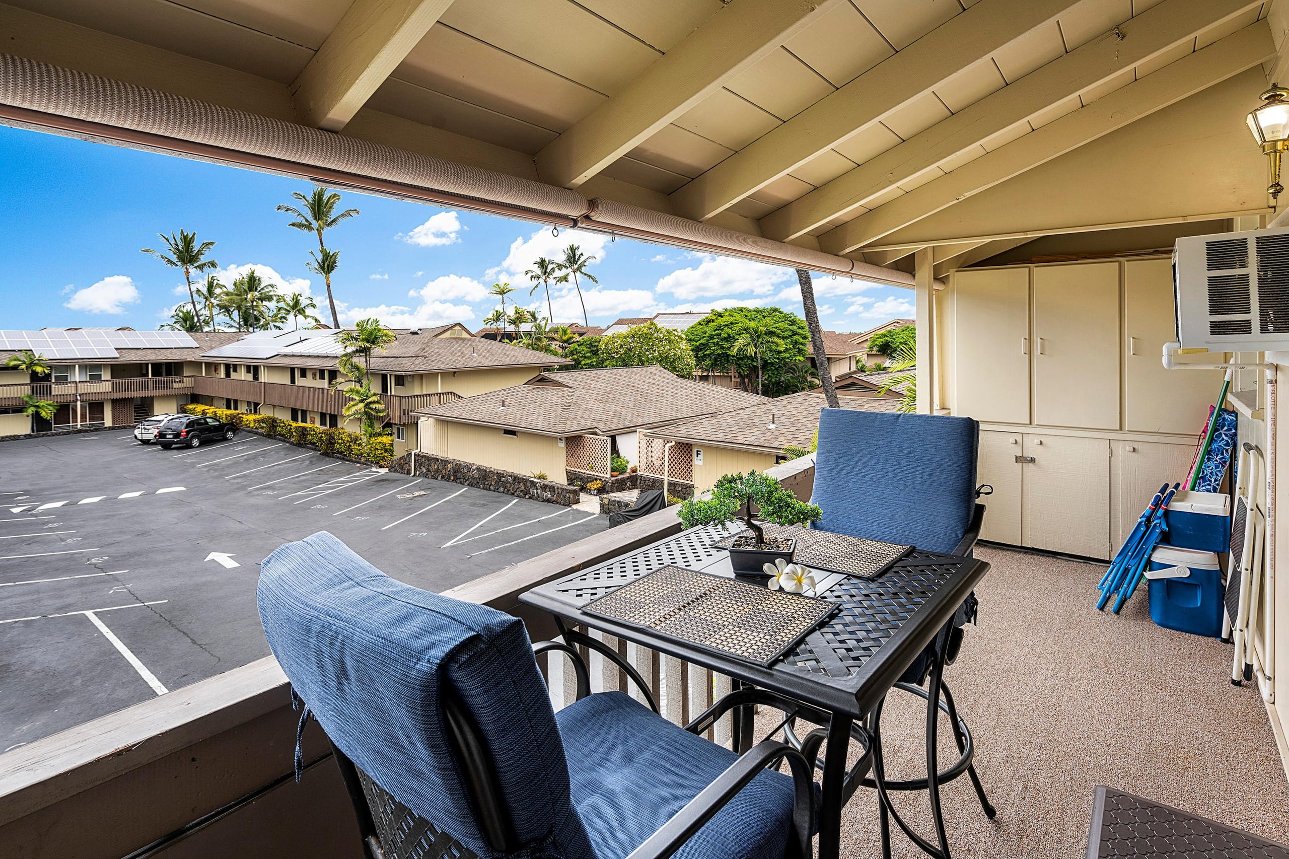 Home in Kailua-Kona · ★4.63 · 1 bedroom · 2 beds · 1 private bath - Image 10