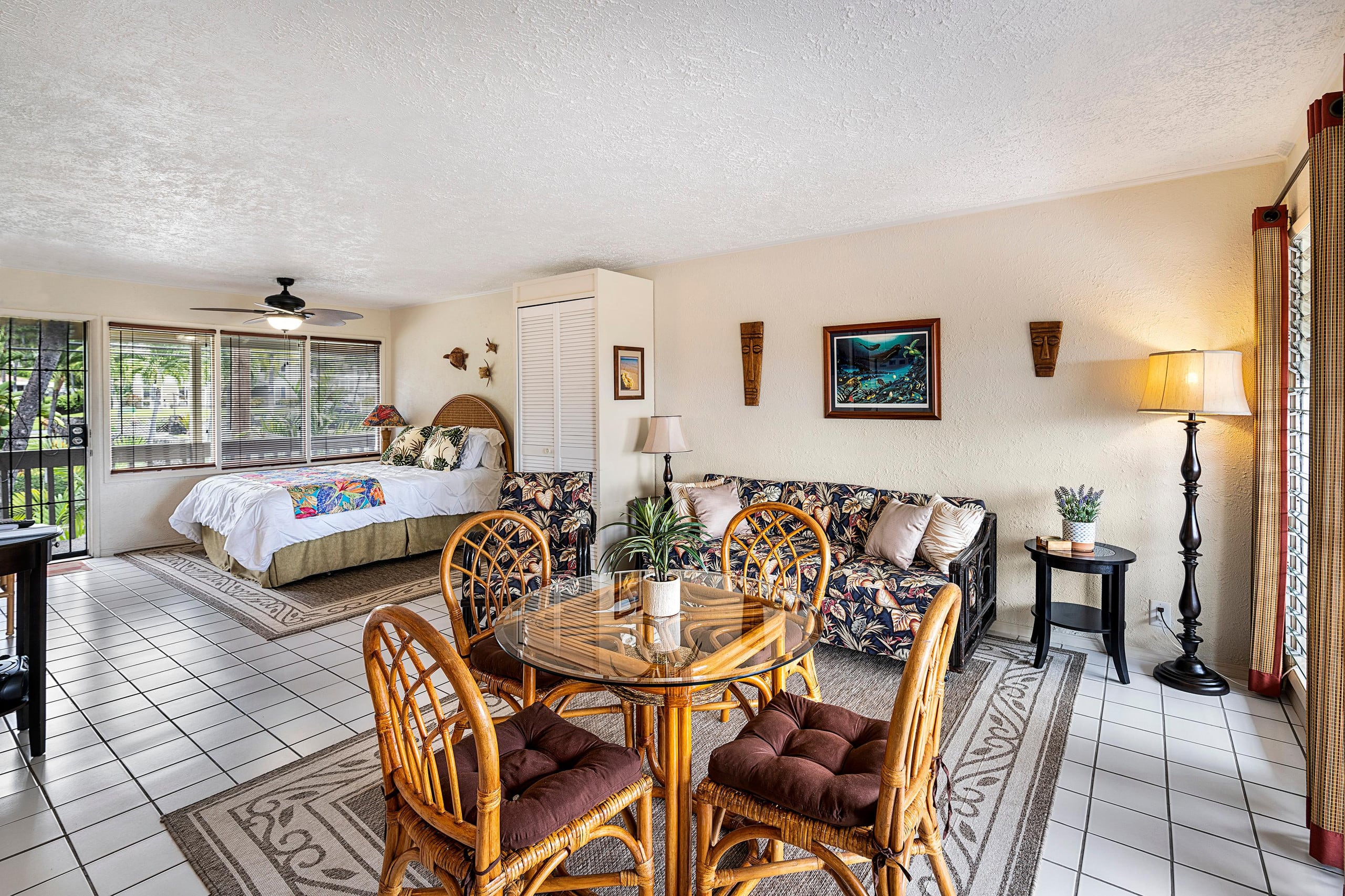 Home in Kailua-Kona · ★4.63 · 1 bedroom · 2 beds · 1 private bath - Image 6