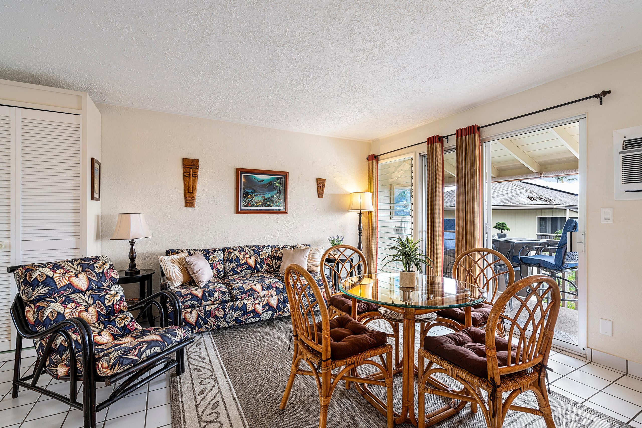 Home in Kailua-Kona · ★4.63 · 1 bedroom · 2 beds · 1 private bath - Image 4