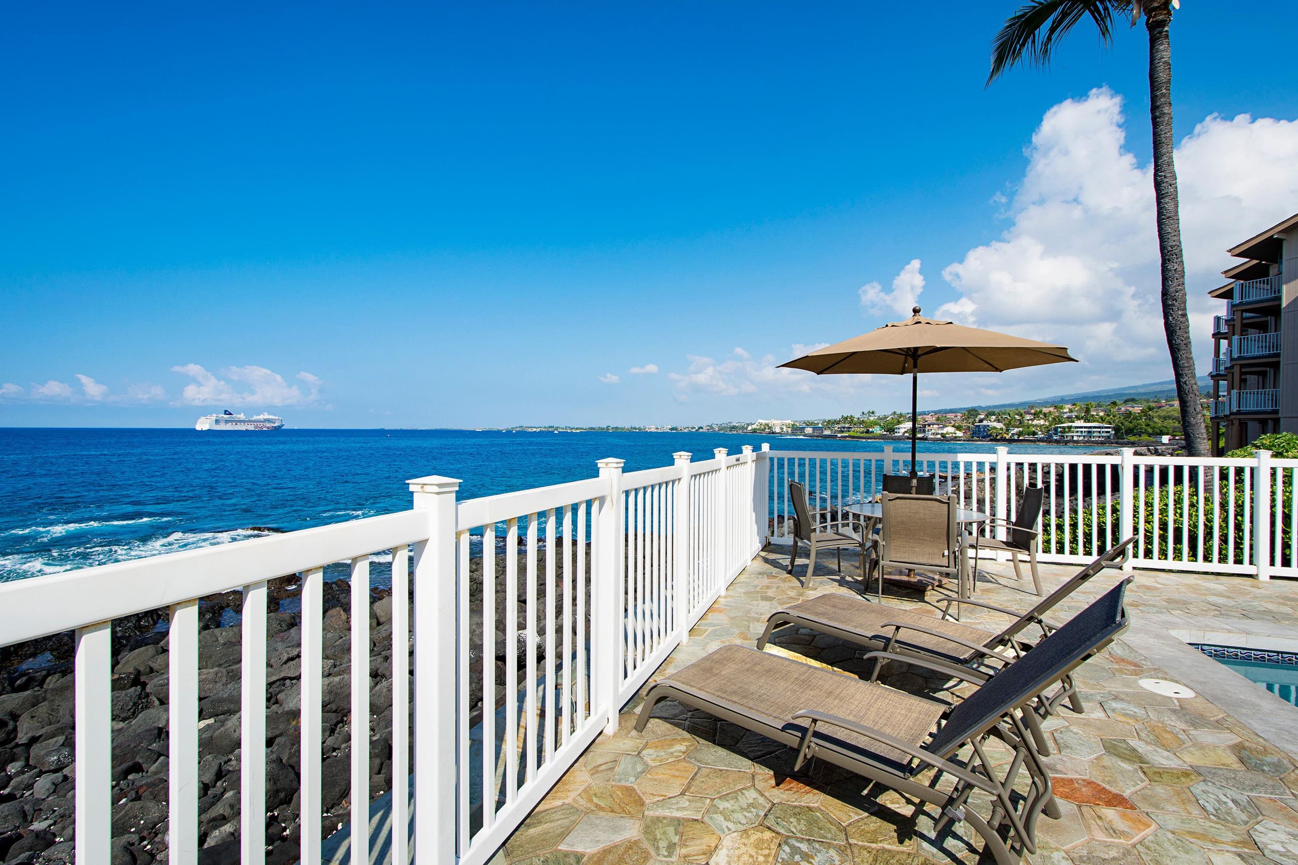 Home in Kailua-Kona · ★4.63 · 1 bedroom · 2 beds · 1 private bath - Image 21