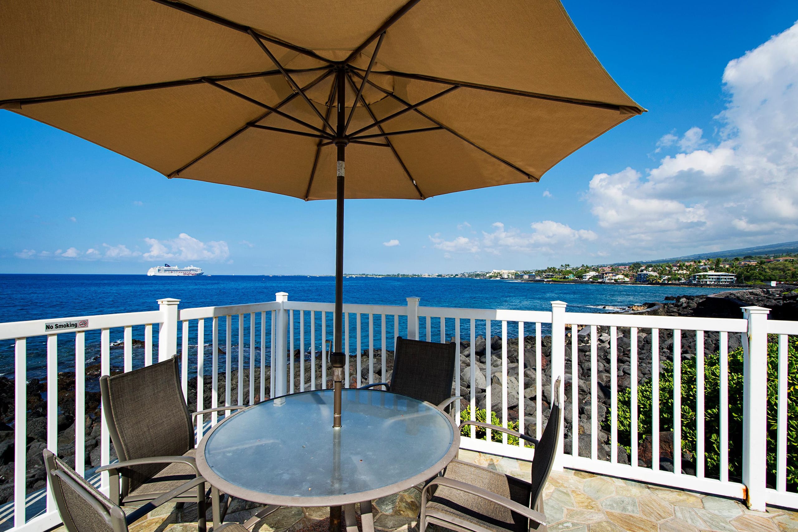 Home in Kailua-Kona · ★4.63 · 1 bedroom · 2 beds · 1 private bath - Image 17