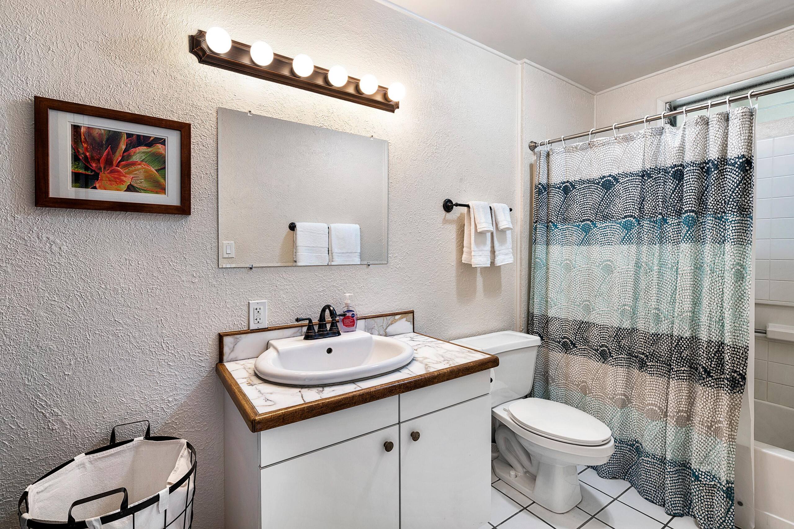 Home in Kailua-Kona · ★4.63 · 1 bedroom · 2 beds · 1 private bath - Image 8