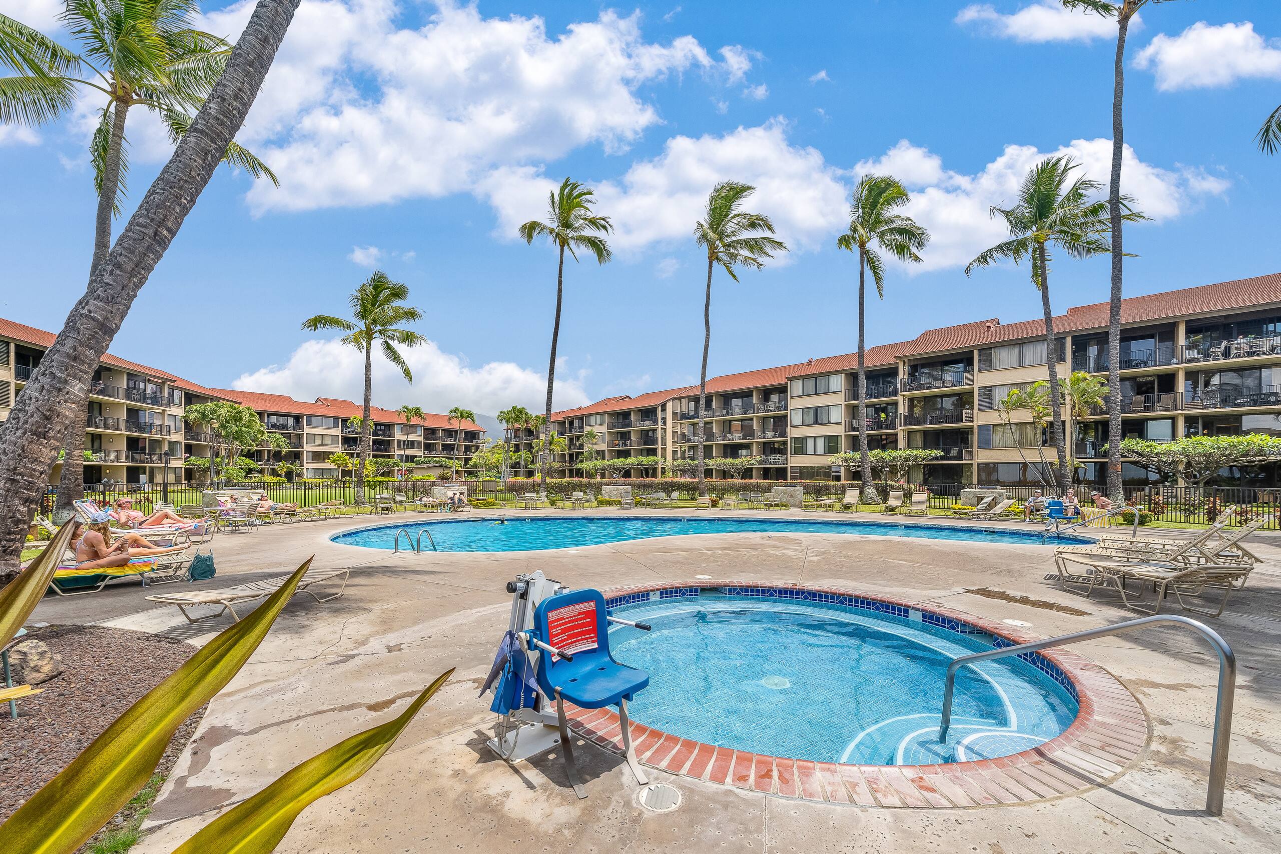 Condo in Lahaina · ★4.43 · 1 bedroom · 2 beds · 1 bath - Image 30