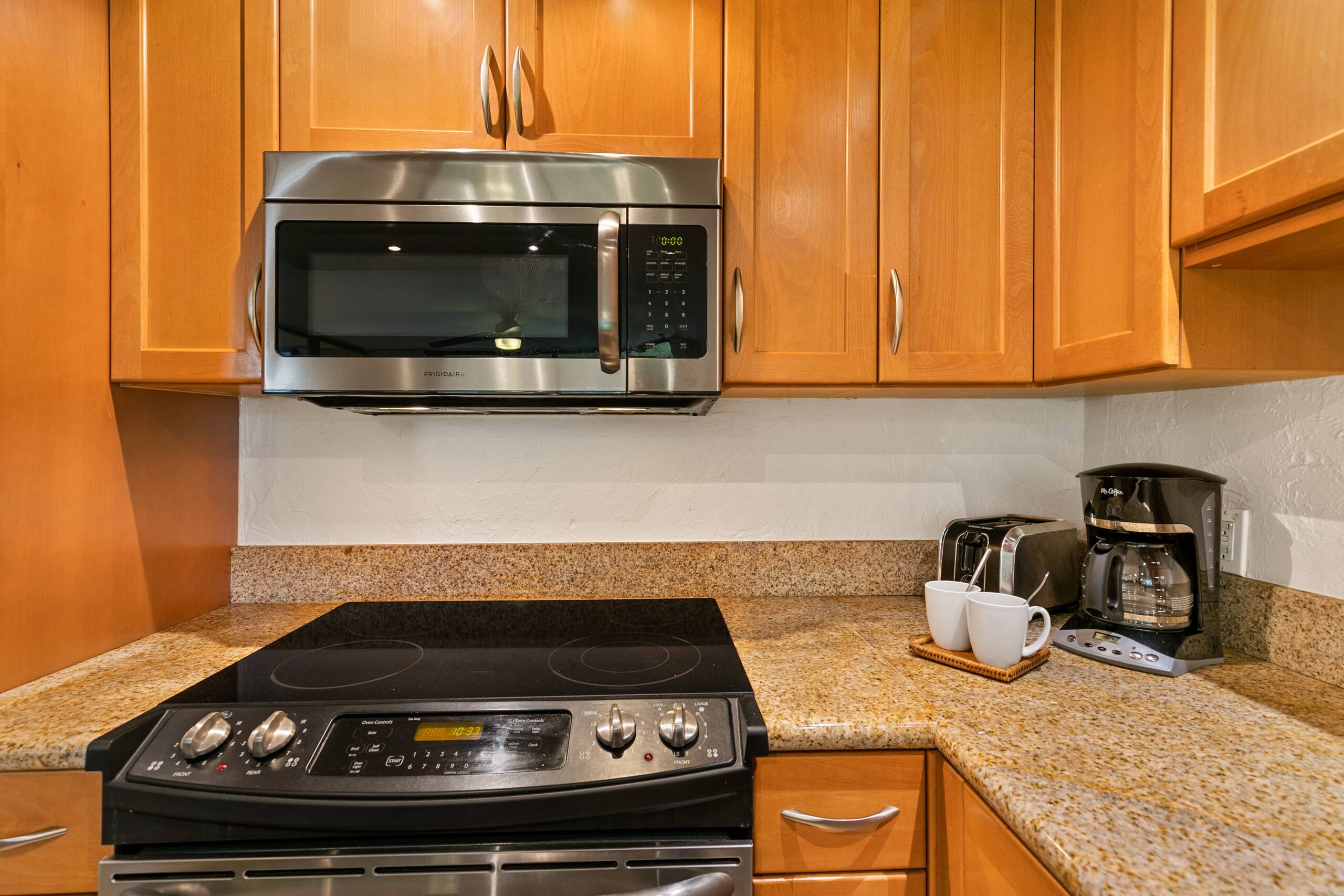 Condo in Lahaina · ★4.43 · 1 bedroom · 2 beds · 1 bath - Image 8