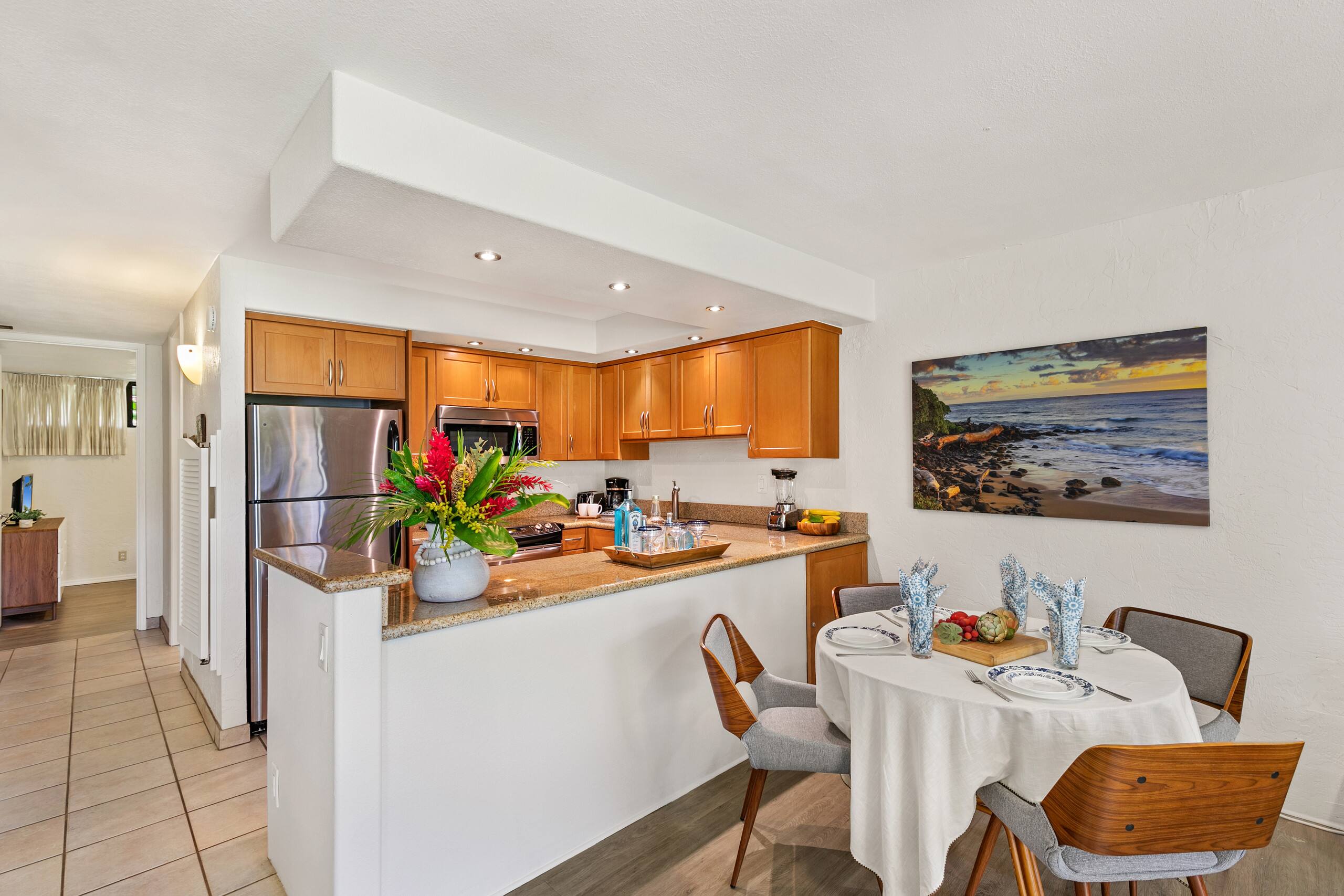 Condo in Lahaina · ★4.43 · 1 bedroom · 2 beds · 1 bath - Image 12