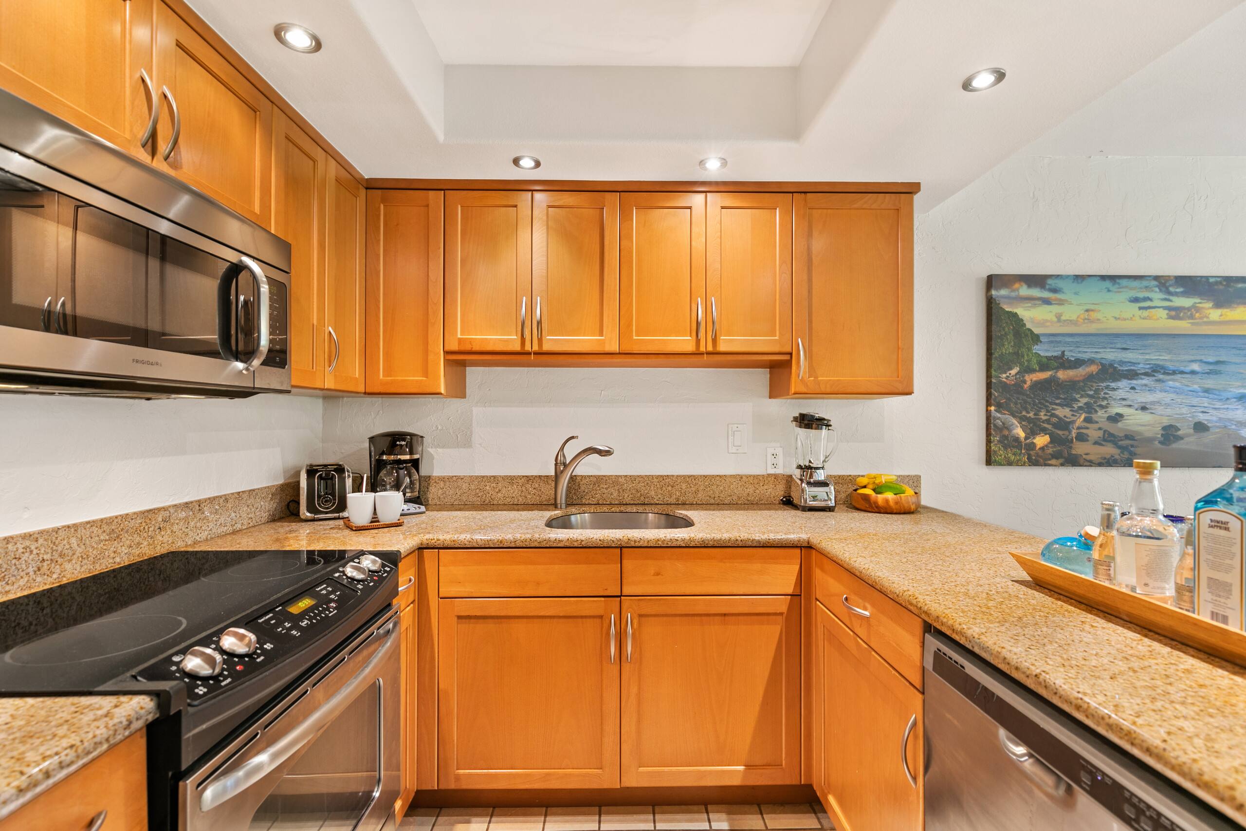 Condo in Lahaina · ★4.43 · 1 bedroom · 2 beds · 1 bath - Image 7