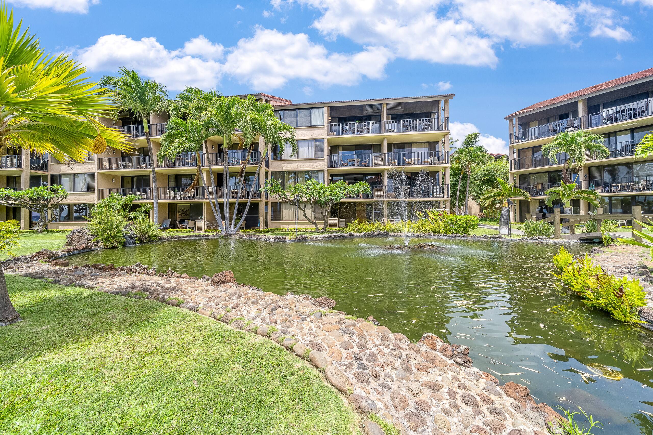 Condo in Lahaina · ★4.43 · 1 bedroom · 2 beds · 1 bath - Image 61