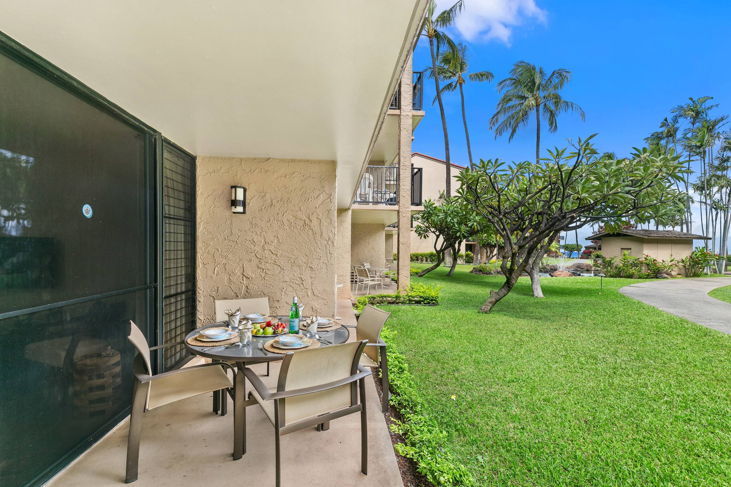 Condo in Lahaina · ★4.43 · 1 bedroom · 2 beds · 1 bath - Image 19