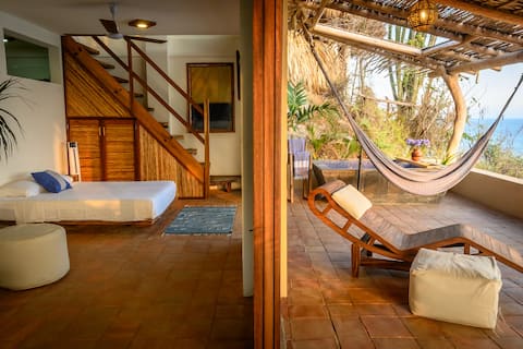 Lazuli Cielo - Beachfront Loft