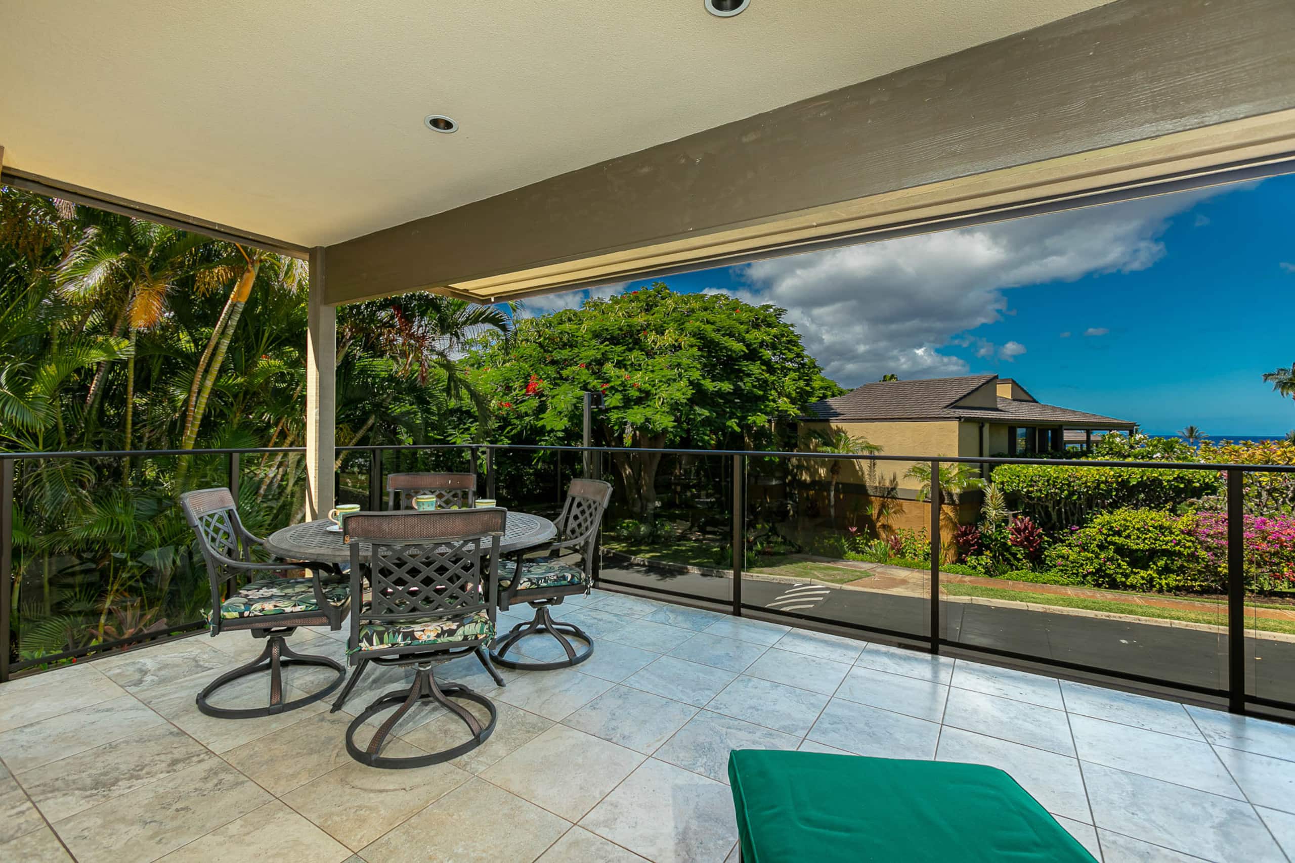 Condo in Kihei · ★4.93 · 2 bedrooms · 4 beds · 2 baths - Image 4