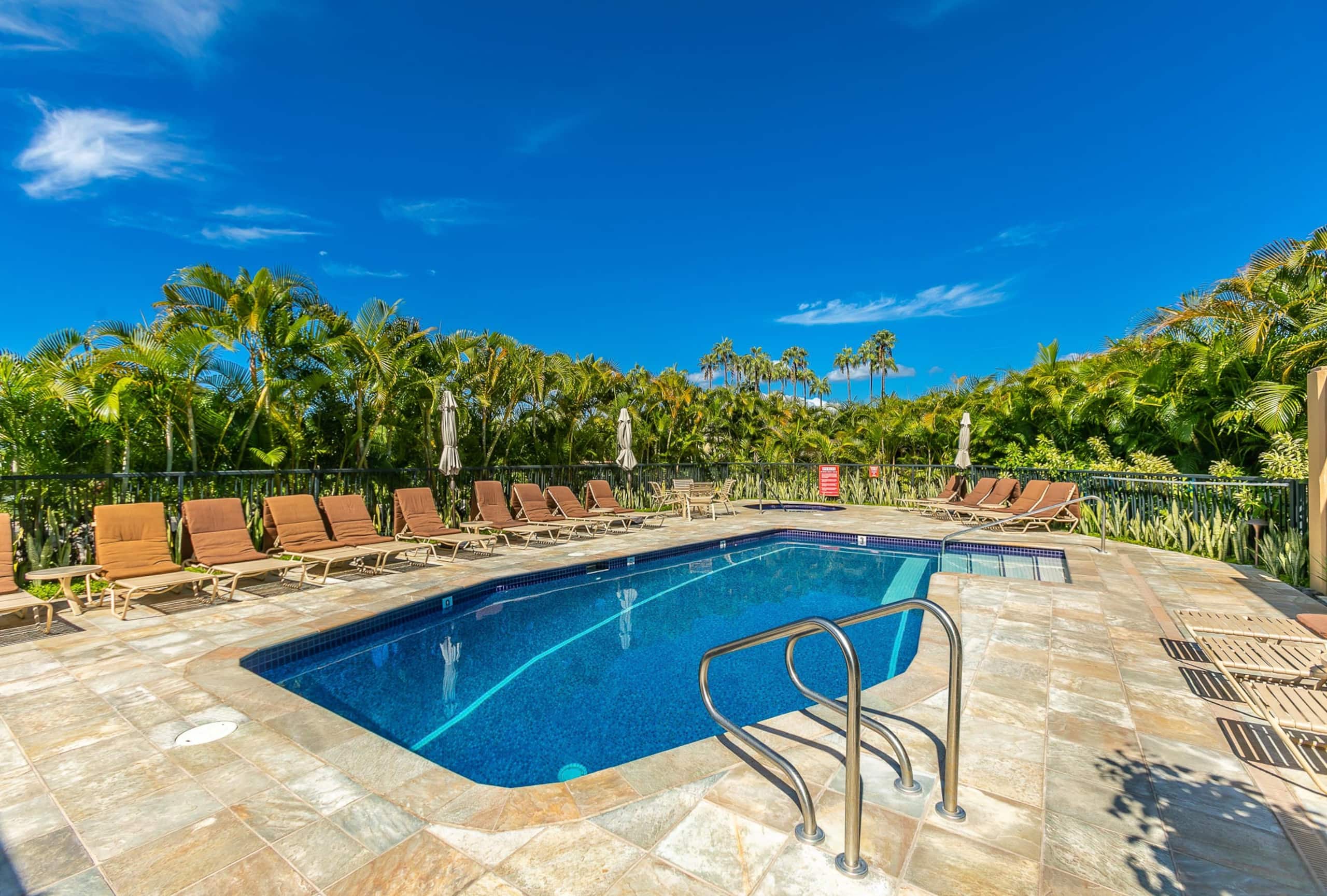 Condo in Kihei · ★4.93 · 2 bedrooms · 4 beds · 2 baths - Image 25