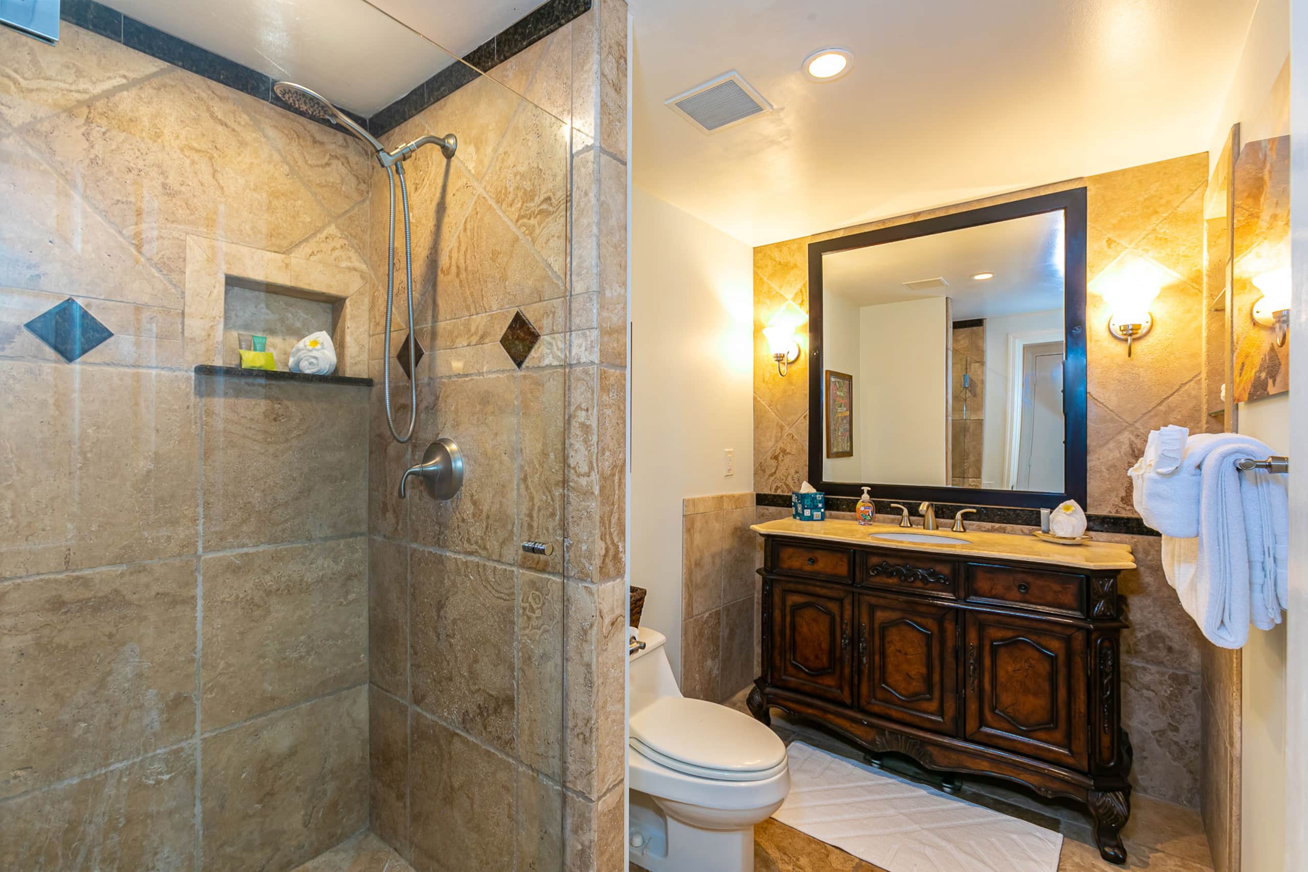 Condo in Kihei · ★4.93 · 2 bedrooms · 4 beds · 2 baths - Image 21