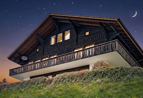 Concierge, Lake Thun/Alps Scenic Views by SwissHut