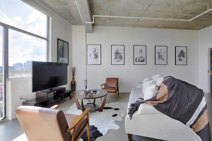 2-story Loft With Views | Rooftop Deck | Parking - Nashville