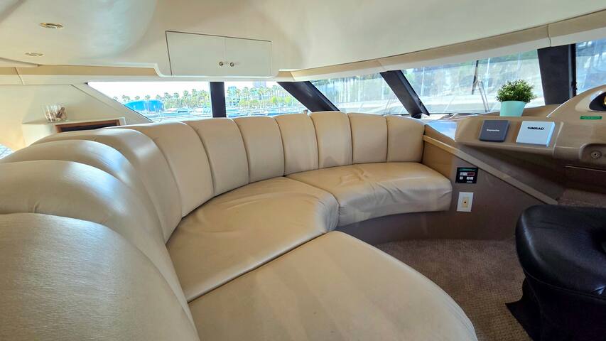 Dockside Boat & Bed, Ocean Escape gallery image 5