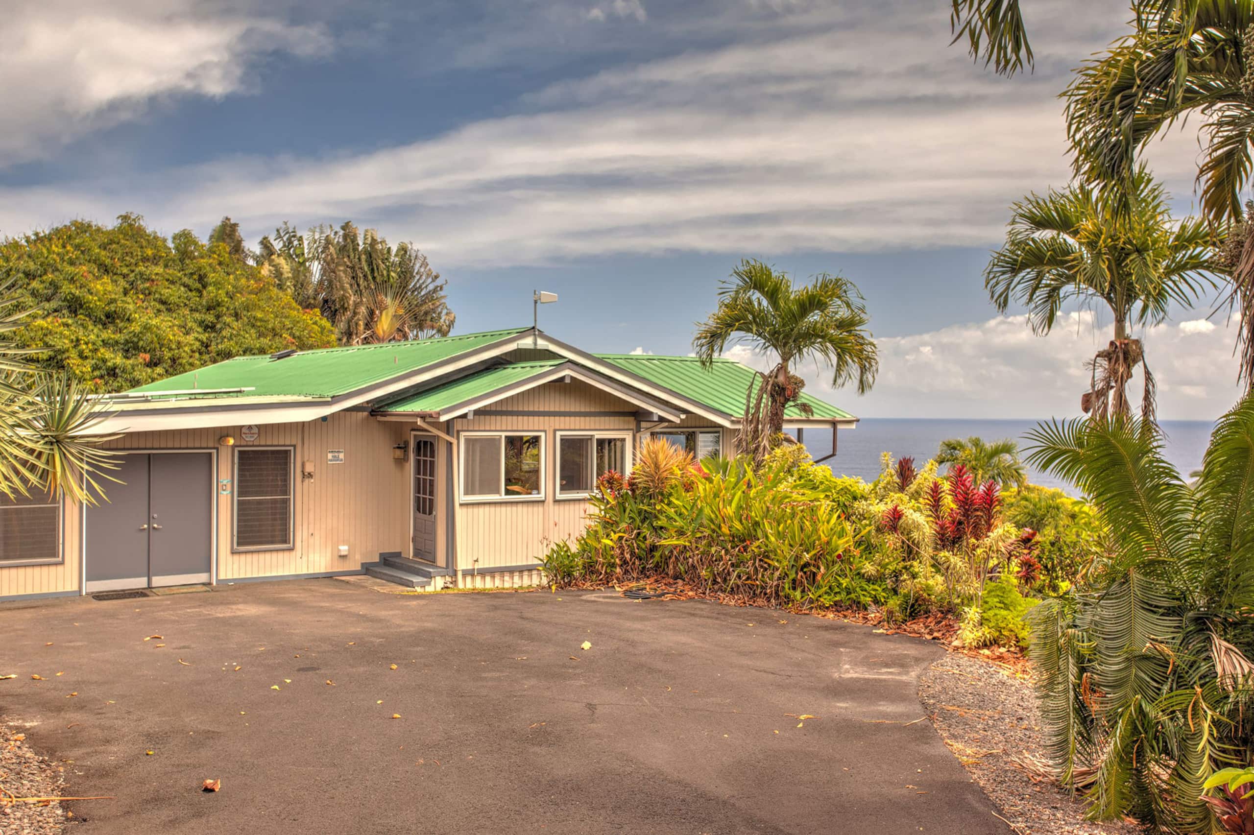 Ocean Bluff Home on Hamakua Coast Hale Hamakua - Photo 6