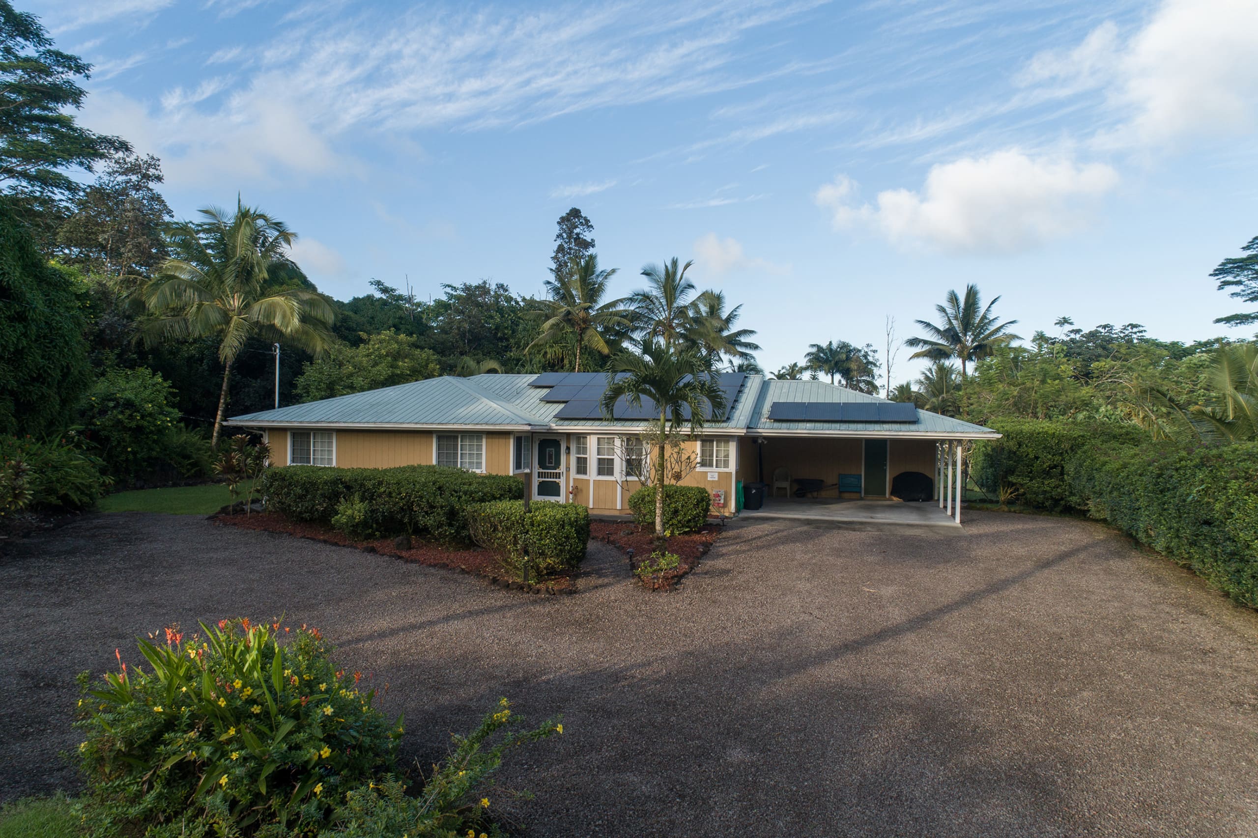 Home in Keaau · ★4.55 · 3 bedrooms · 3 beds · 2 shared baths - Image 3