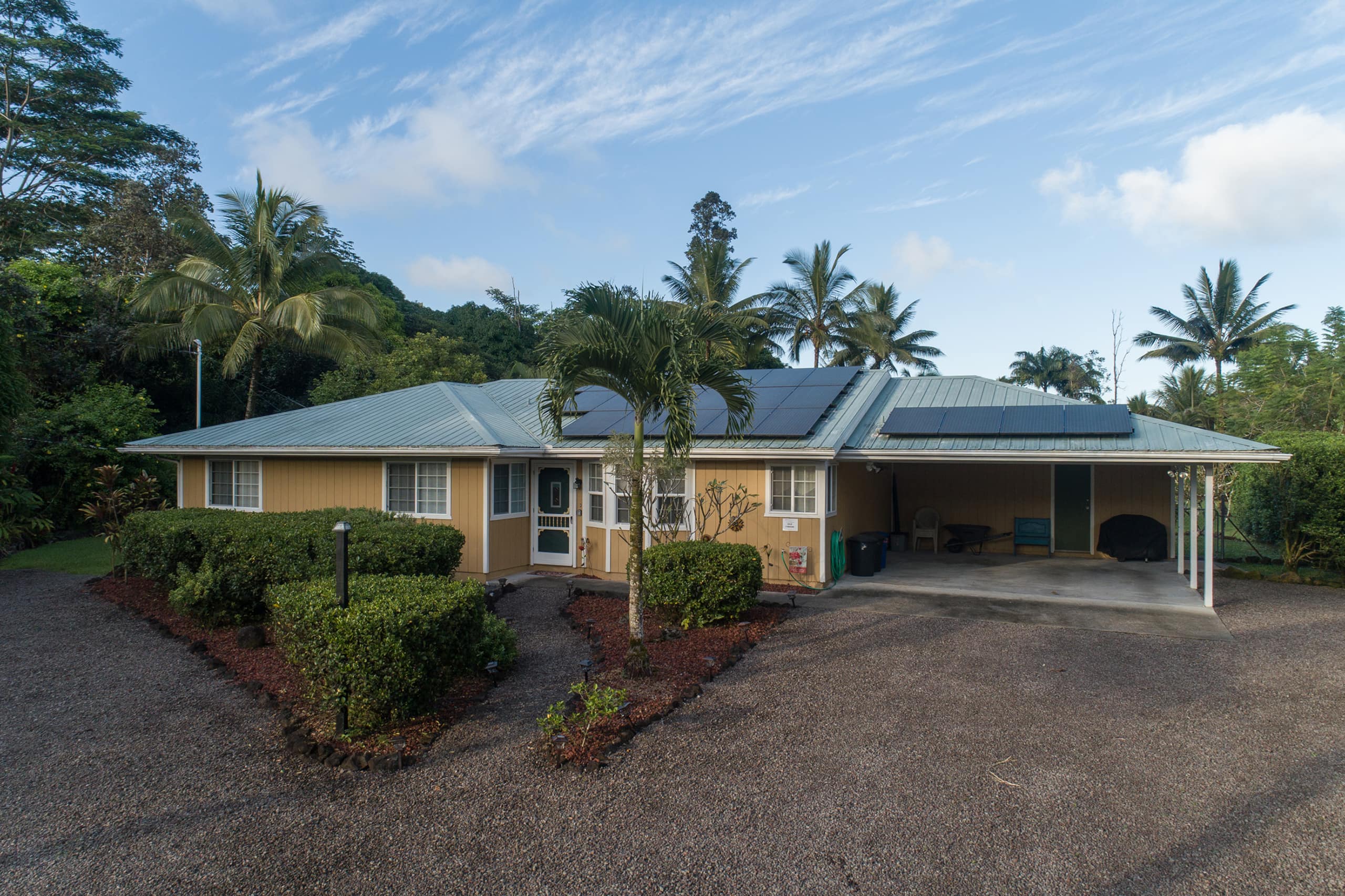 Home in Keaau · ★4.55 · 3 bedrooms · 3 beds · 2 shared baths - Image 4