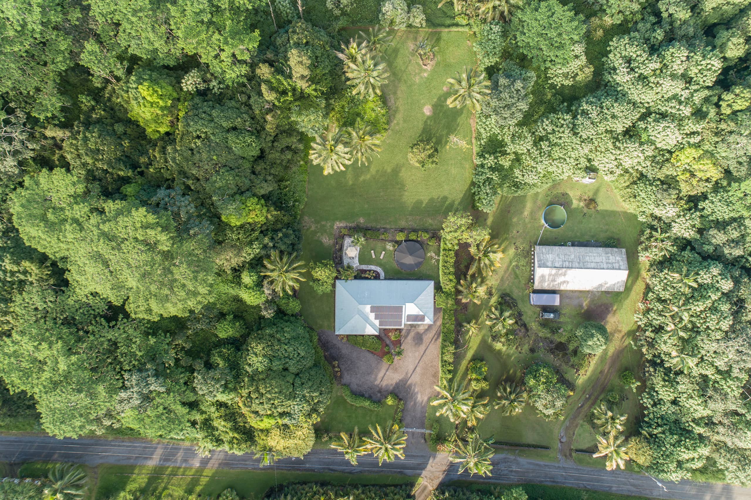 Home in Keaau · ★4.55 · 3 bedrooms · 3 beds · 2 shared baths - Image 15