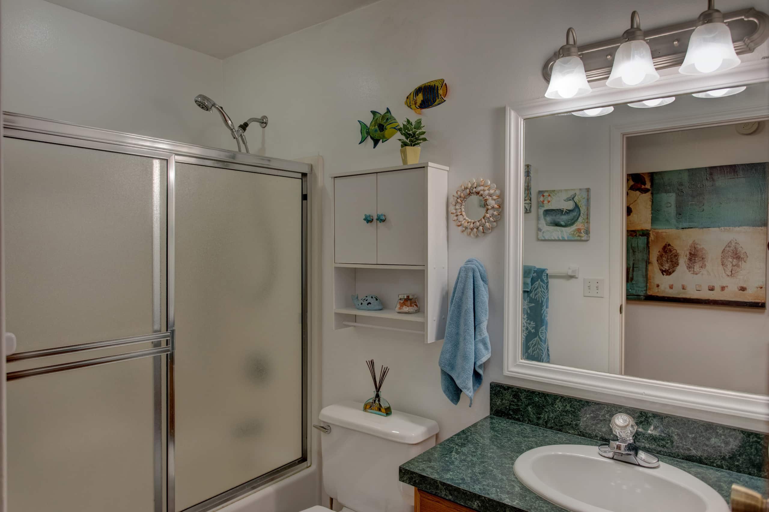 Home in Keaau · ★4.55 · 3 bedrooms · 3 beds · 2 shared baths - Image 43