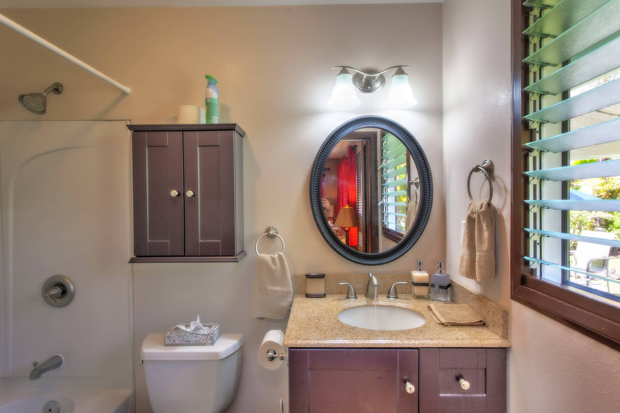 Home in Pahoa · ★4.94 · 3 bedrooms · 3 beds · 3 private baths - Image 19
