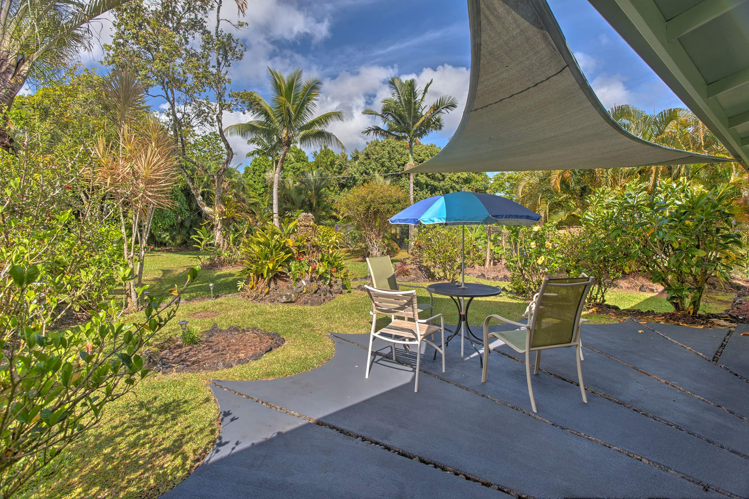 Home in Pahoa · ★4.94 · 3 bedrooms · 3 beds · 3 private baths - Image 3