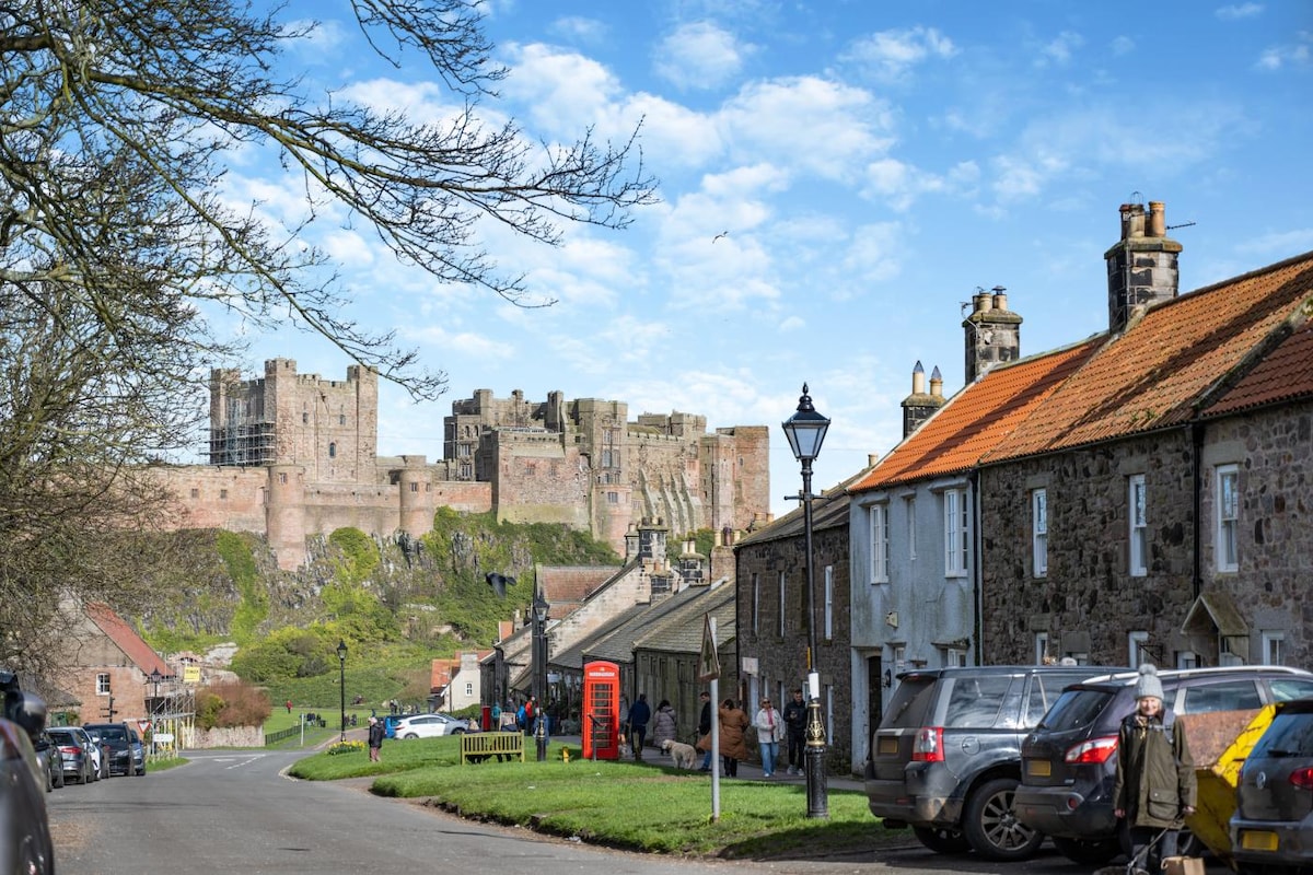Top Airbnb: 4 Bed in Bamburgh (oc-gd1297) in Bamburgh