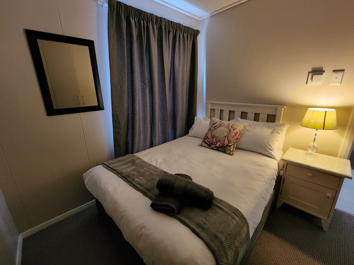 Единечна спална соба