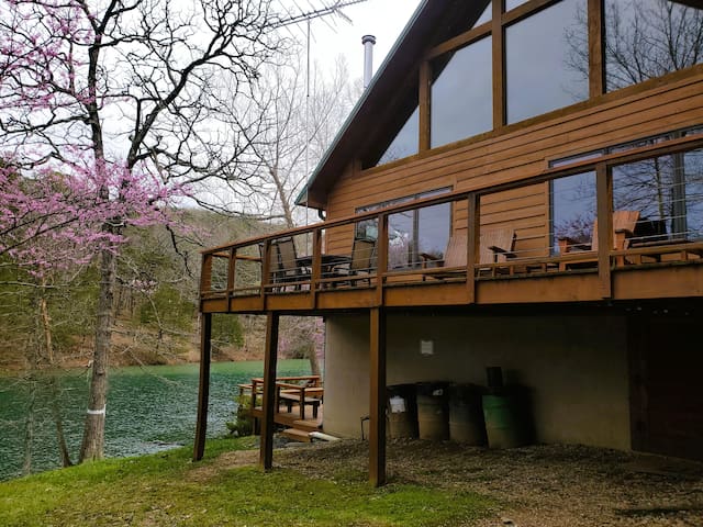 Beaver Lake Vacation Rentals managed Airbnb listing 3