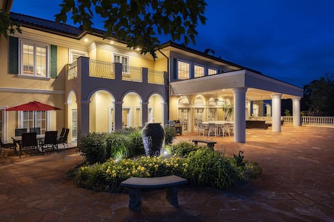 17500 sqft Estate~Indoor Pool-Theater~Lake Views!
