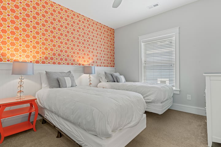 Dvojlôžkový apartmán s vlastným vchodom na druhom poschodí