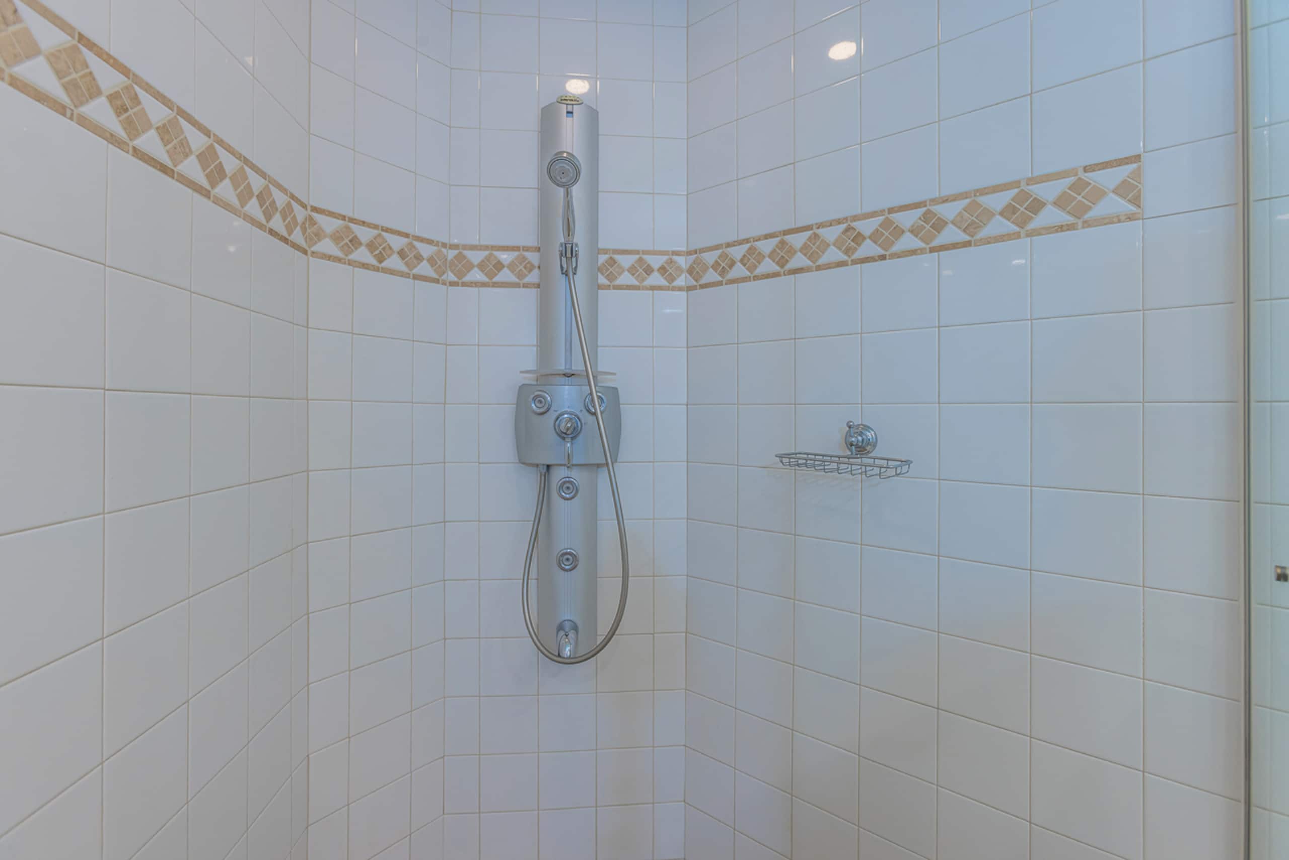Townhouse in Kihei · ★4.94 · 3 bedrooms · 4 beds · 3.5 baths - Image 43
