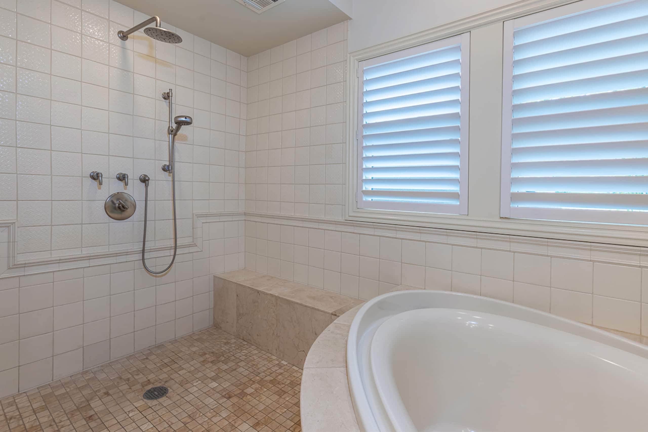 Townhouse in Kihei · ★4.94 · 3 bedrooms · 4 beds · 3.5 baths - Image 36