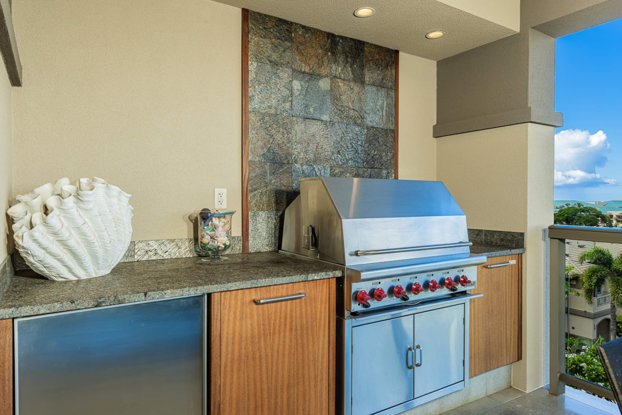 Townhouse in Kihei · ★4.94 · 3 bedrooms · 4 beds · 3.5 baths - Image 6