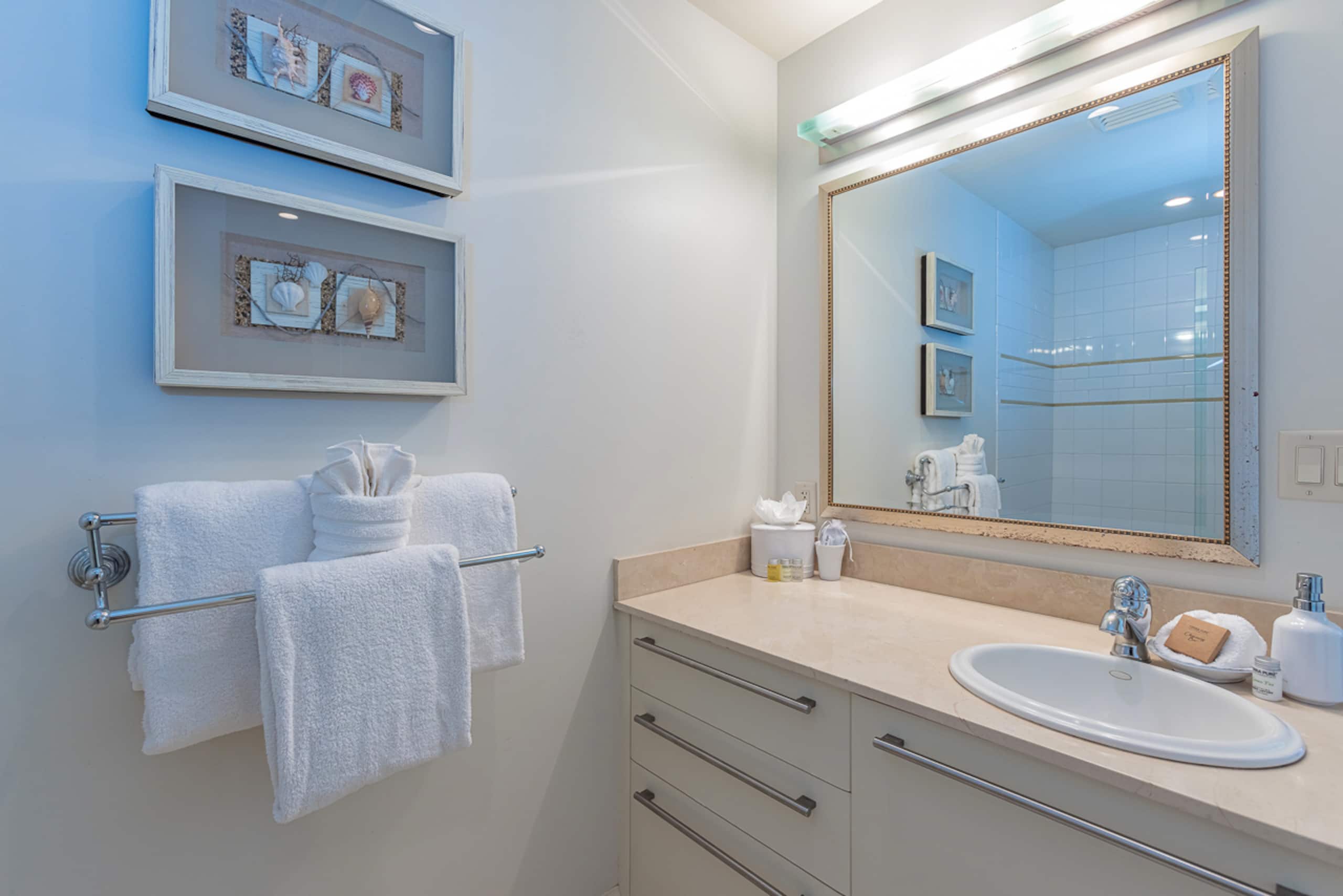 Townhouse in Kihei · ★4.94 · 3 bedrooms · 4 beds · 3.5 baths - Image 52