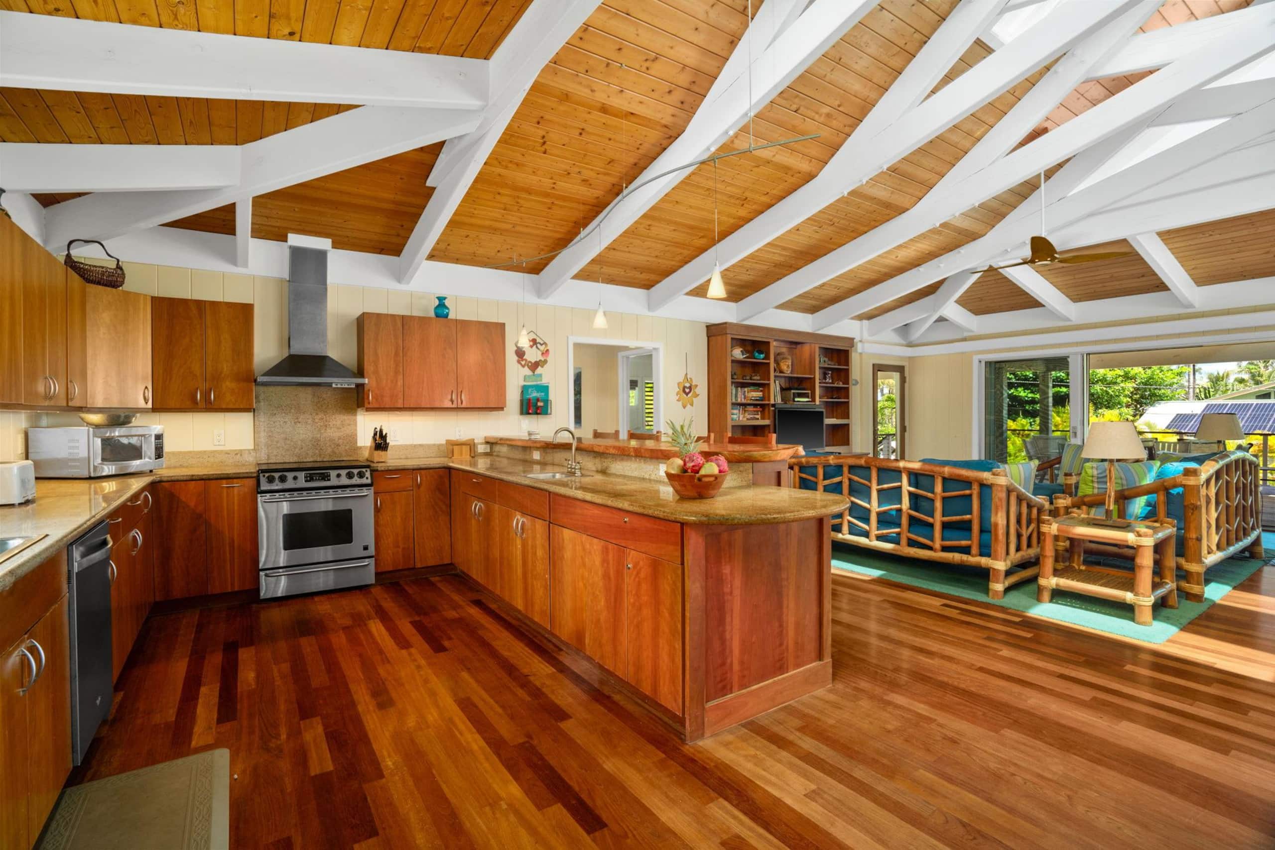 Home in Hanalei · ★4.89 · 3 bedrooms · 5 beds · 3 baths - Photo 17