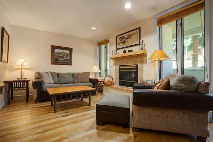 Walk To Everything! Balcony, Hot Tub/pool, Prv W/d - Steamboat Springs, CO