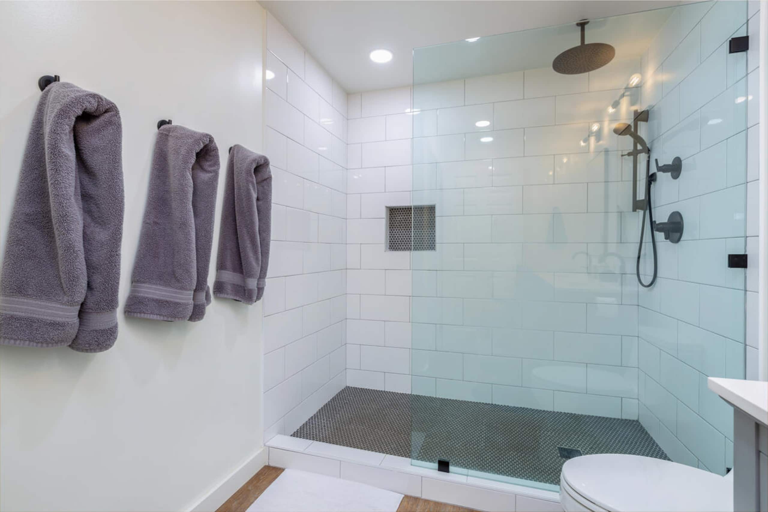 Emmalani Court 322 - Golf Course & Ocean Views w/A - Image 15