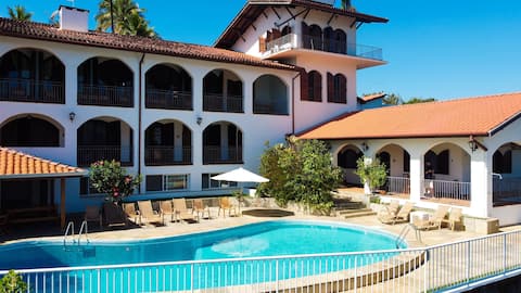 Mansion with gourmet area and beach view