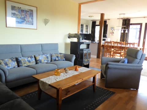 Leistungsstarkes Airbnb: Apartment in Frankenau with terrace in Frankenau