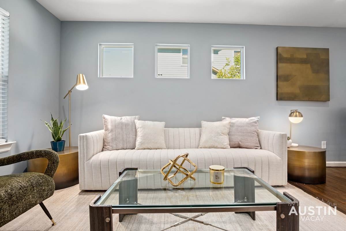 Gorgeous East Central Austin 2BD Close to Downtown