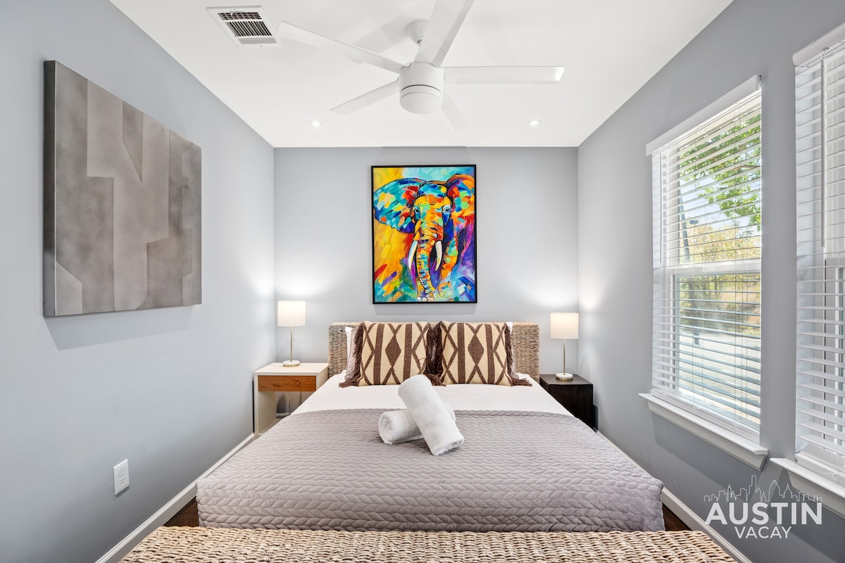 Gorgeous East Central Austin 2BD Close to Downtown