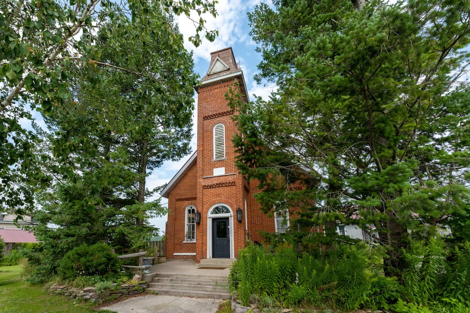 The Prince Edward County Church, on the Bay of Quinte, Prince Edward County, Ontario, Canada, photo 1 of 10