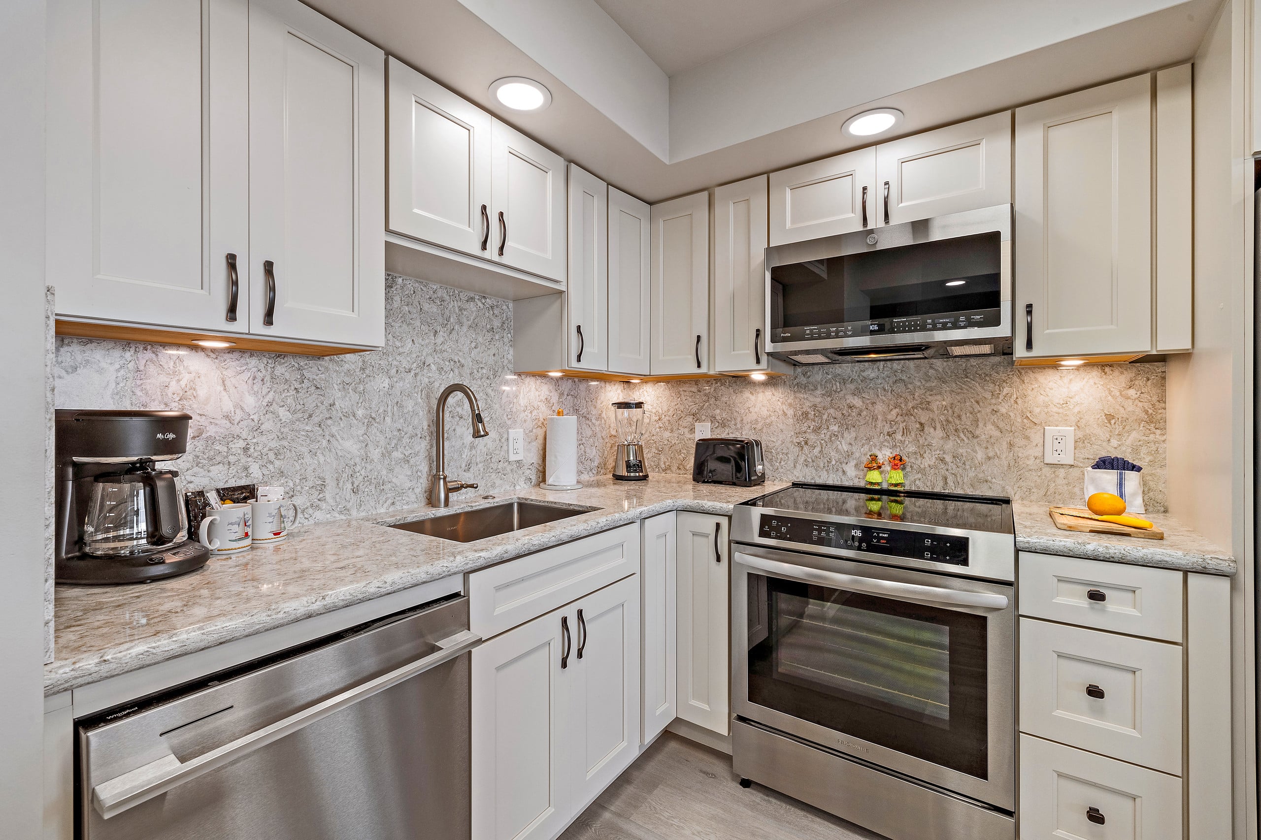 Condo in Kaanapali · ★5.0 · 1 bedroom · 2 beds · 1 bath - Image 8