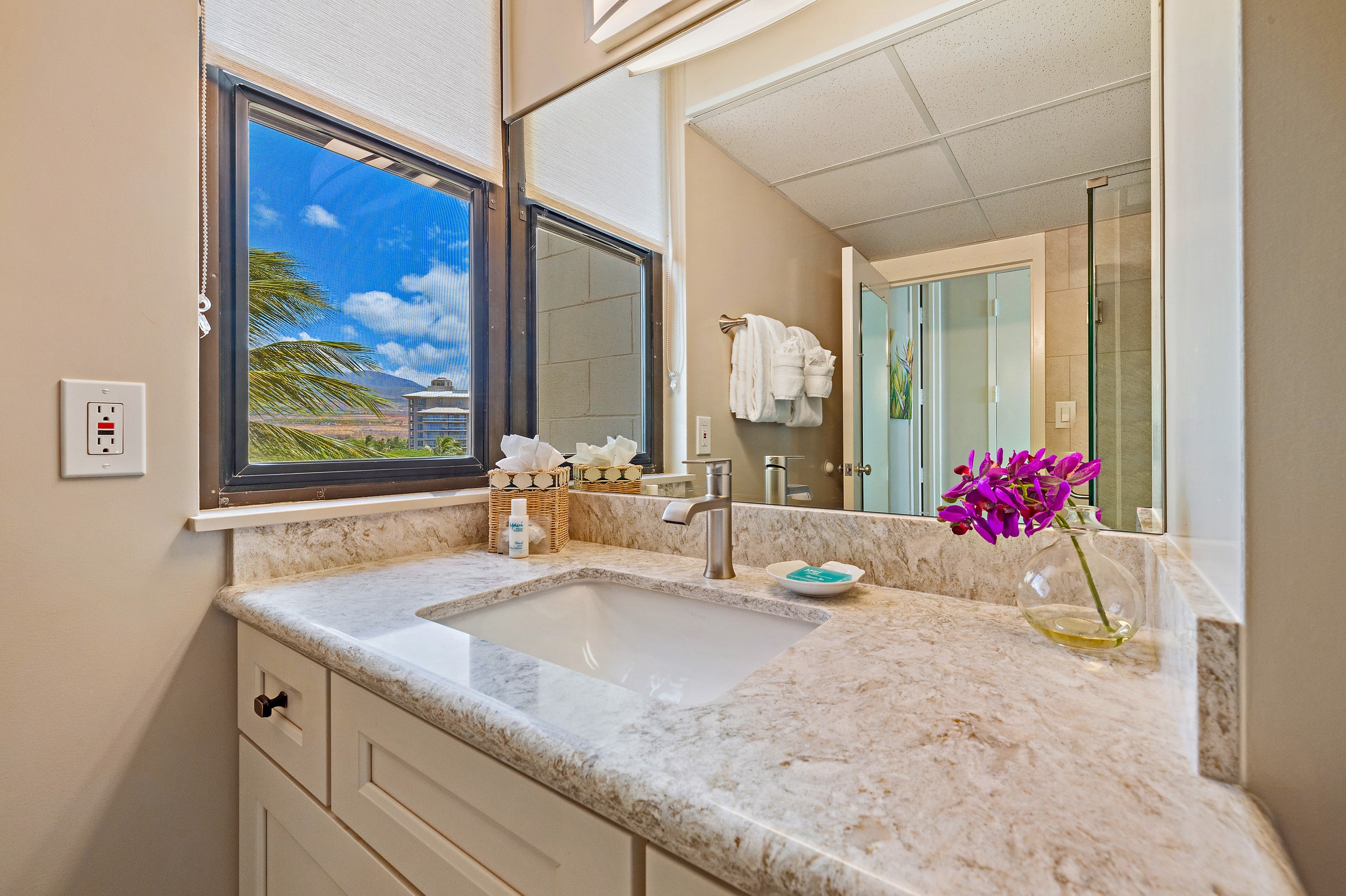 Condo in Kaanapali · ★5.0 · 1 bedroom · 2 beds · 1 bath - Image 34